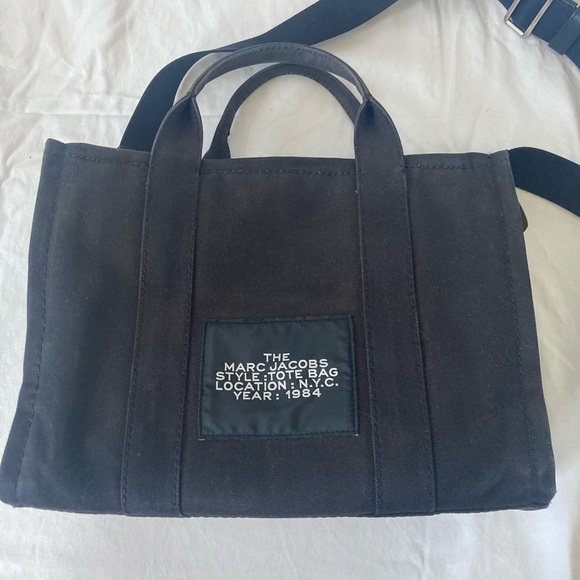 Marc Jacobs Medium Tote Bag - Picture 5 of 11